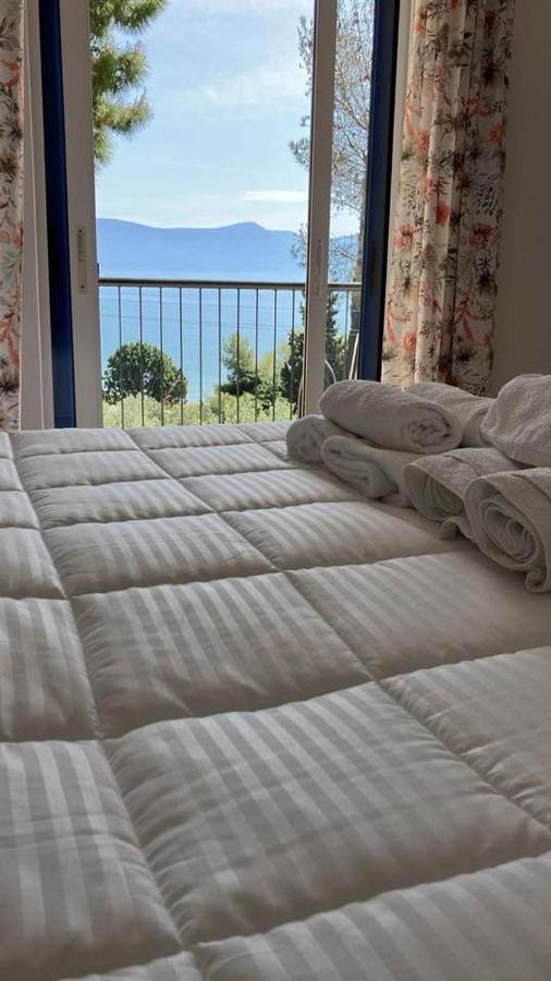 Helen'S Appartments Galaxídhion Dış mekan fotoğraf